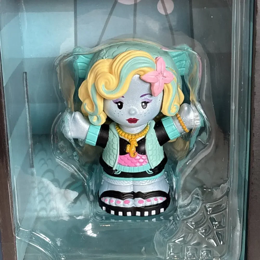 Little People monster high